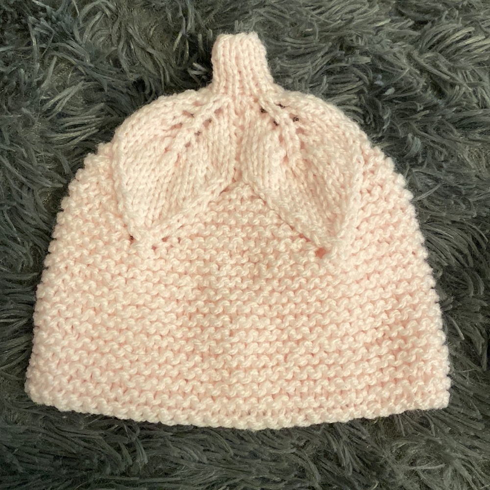 Newborn knit hat